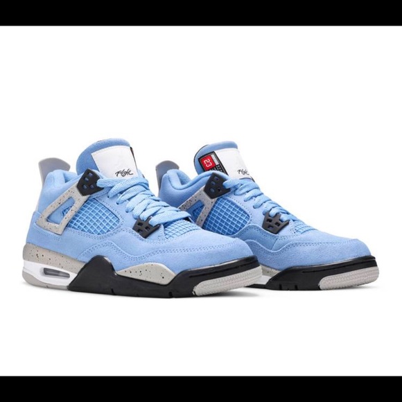 JORDANS 4 retro University blue size 4Y originals